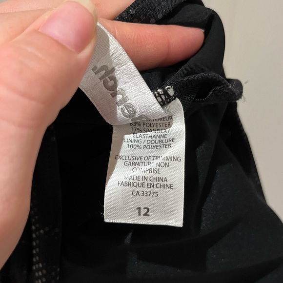 Bench one-piece swimsuit with built in bra (includes pads) - Size 12 - Picture 5 of 6